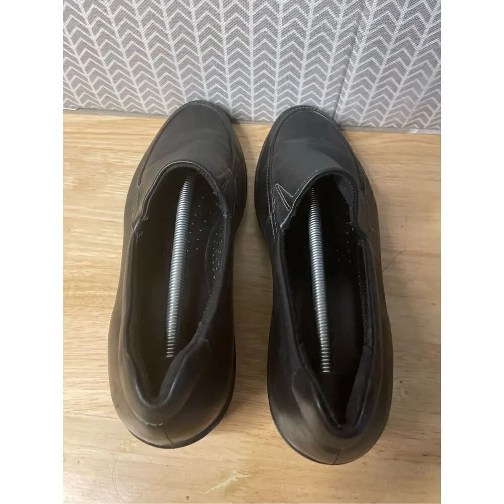 ✅Ecco Black Loafers slip on leather